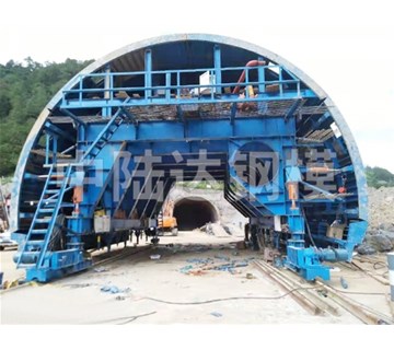 昆明钢模板搭建施工流程有哪些需要注意的细节？